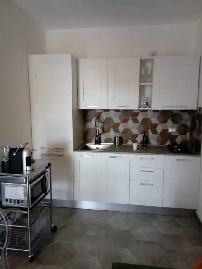 Le Suites Del Carrubo Favignana Bagian luar foto