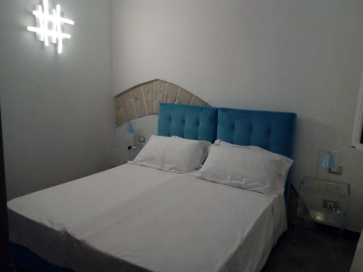 Le Suites Del Carrubo Favignana Bagian luar foto