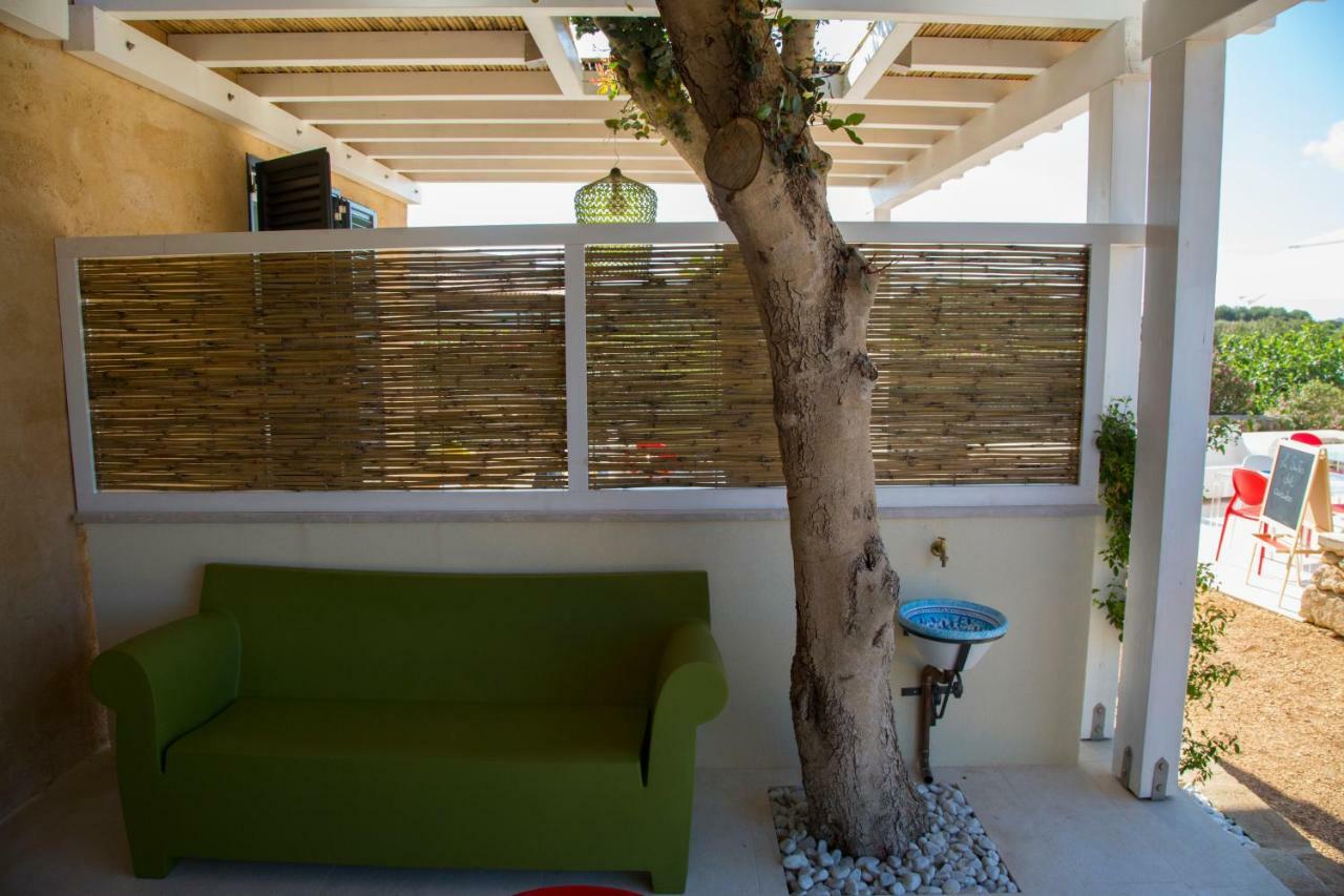 Le Suites Del Carrubo Favignana Bagian luar foto